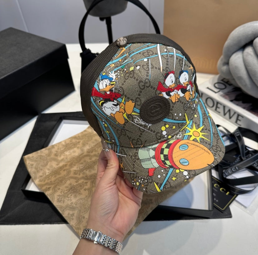 Gucci hat Donald Duck