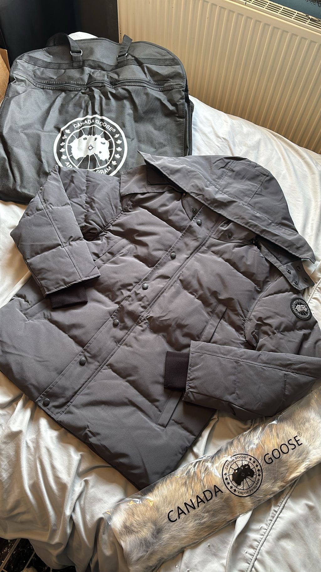 Canada goose Wyndham pre order