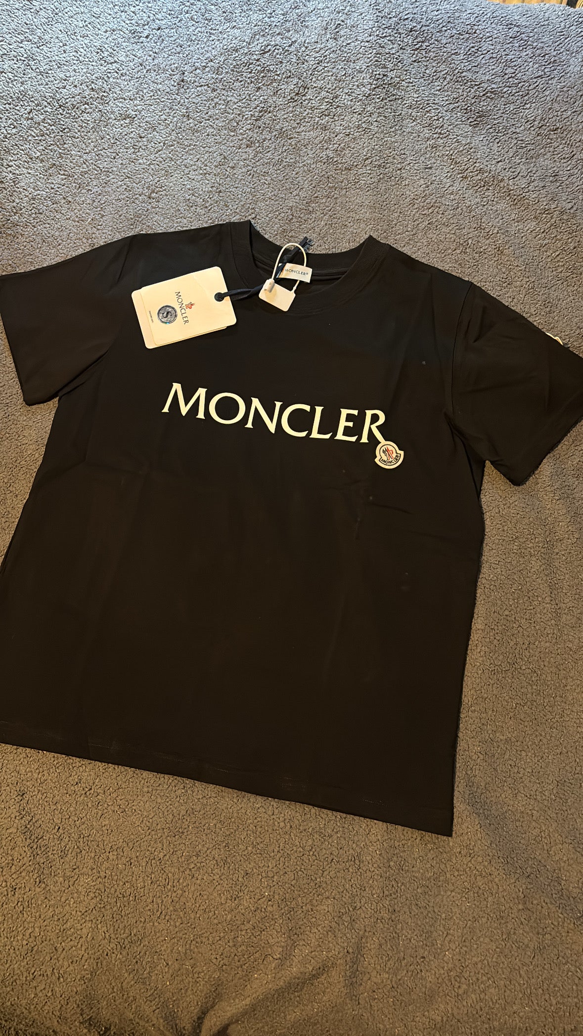 Moncler T-shirt